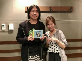 ふかわりょうさんが自宅のCDラックから持ってきた、謎のコンピCDとは...？？？