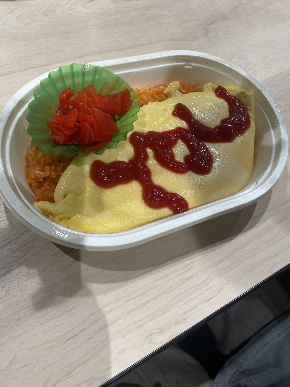 喫茶YOUのオムライスがスタジオに！！！