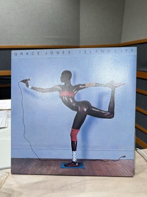 “水”に関するメールをお待ちしています。