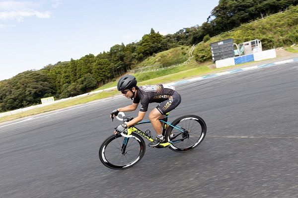 アニメ×自転車レース！ 声優・野島裕史が「キャラクターエンデューロ」の魅力を語る