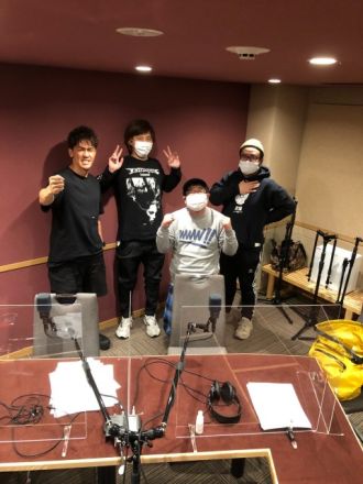 しょっぱすぎるブラックラーメン！？