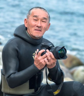 水中カメラマン阿部秀樹さんが見つめてきた海の昔と今