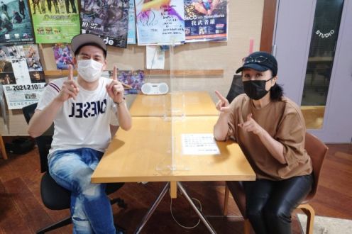 夏の思い出に股間でミンミン♪