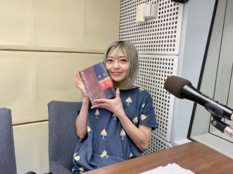 舞台が終わってかなりお疲れモードの新井ママ。今日は一人酒？！