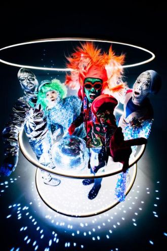 11月5日のプレイリストは、the telephones