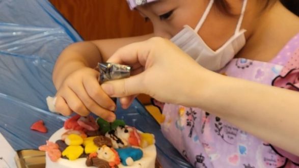 『「どこでも夢ケーキ」が出来るキッチンカーを購入したい』