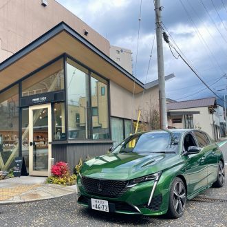 日本３銘木である木曽桧の産地・中津川で100年続く老舗木材会社が手がけるカフェ＆スパ 【PEUGEOT 308】（岐阜県中津川市・meet tree）
