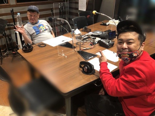 とろサーモンの久保田かずのぶさんと野性爆弾のくっきー！さんの話を盗み聞き・・・ラジオに革命を起こす！？深夜のBARで二人のマシンガントークは止まらない！