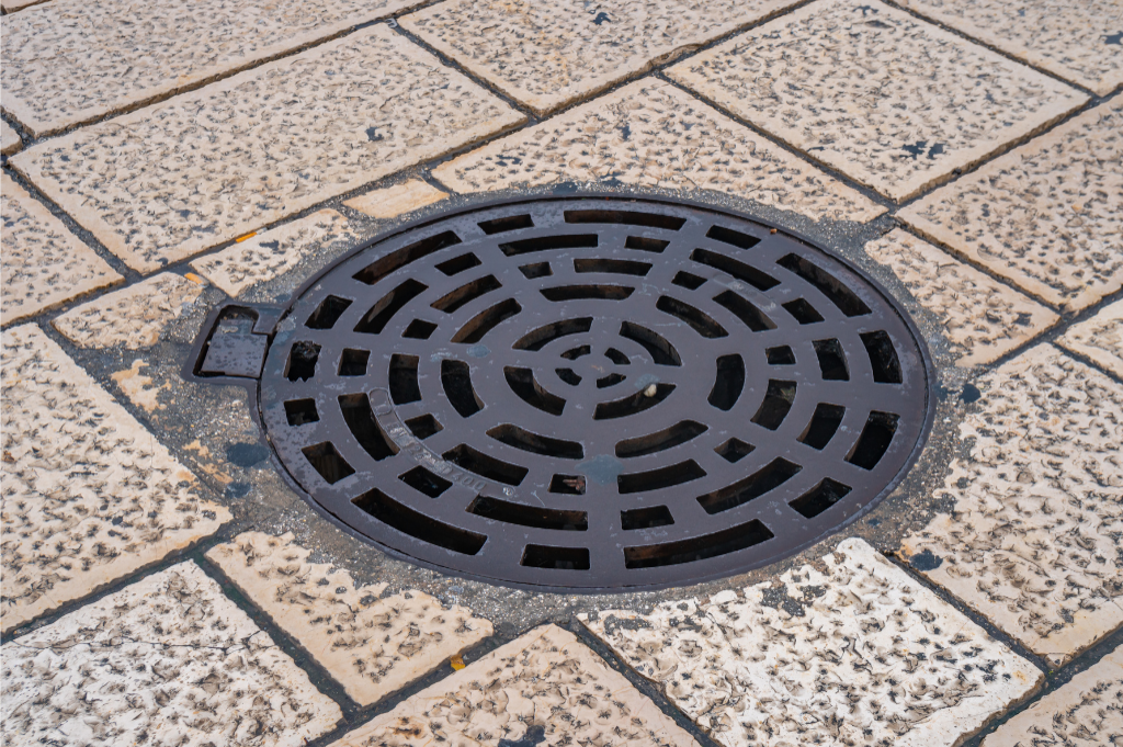 「全国のご当地マンホール」