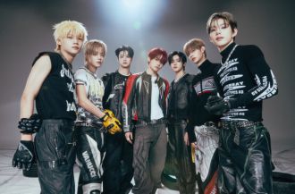  CLOSE YOUR EYES がコメントゲストで登場！