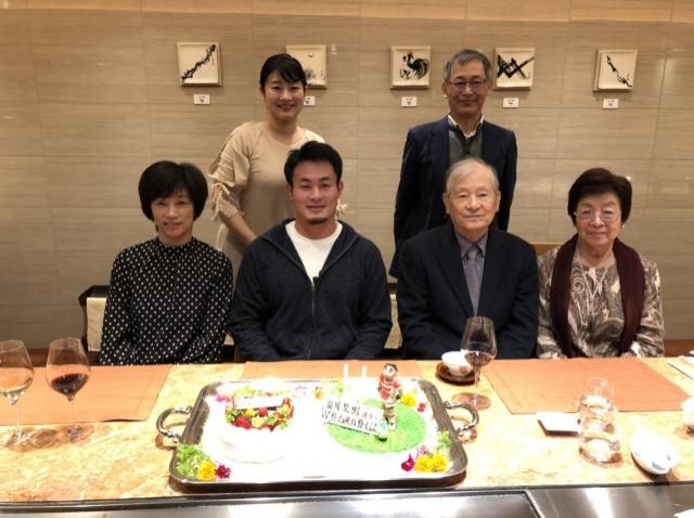 2月のアスリートママは、ラグビー福岡賢樹選手のお母様、のぶさんです。