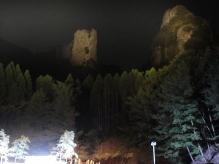 来週のいい夫婦の日（11/22）には、佐賀県の夫婦岩の麓で愛を叫ぼう♪