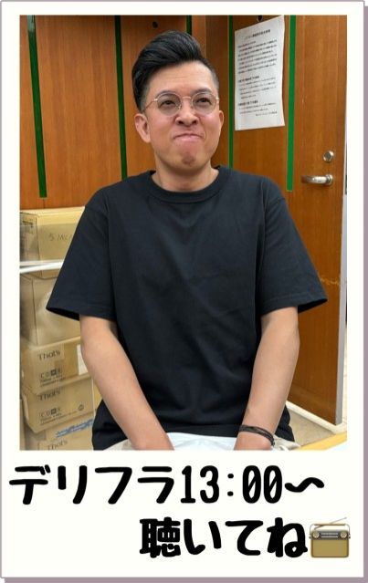 インスタントカメラ