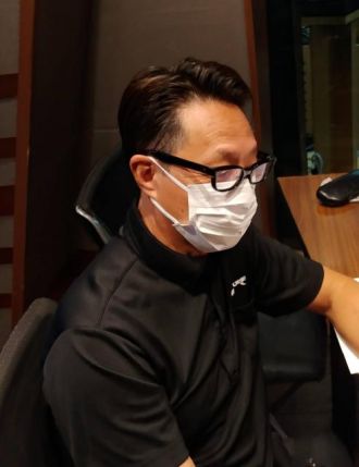 ツーブロックおじさん