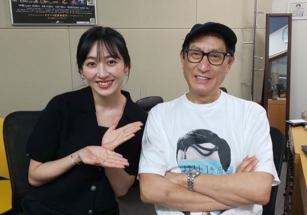 歌手デビュー直前にトークセッション