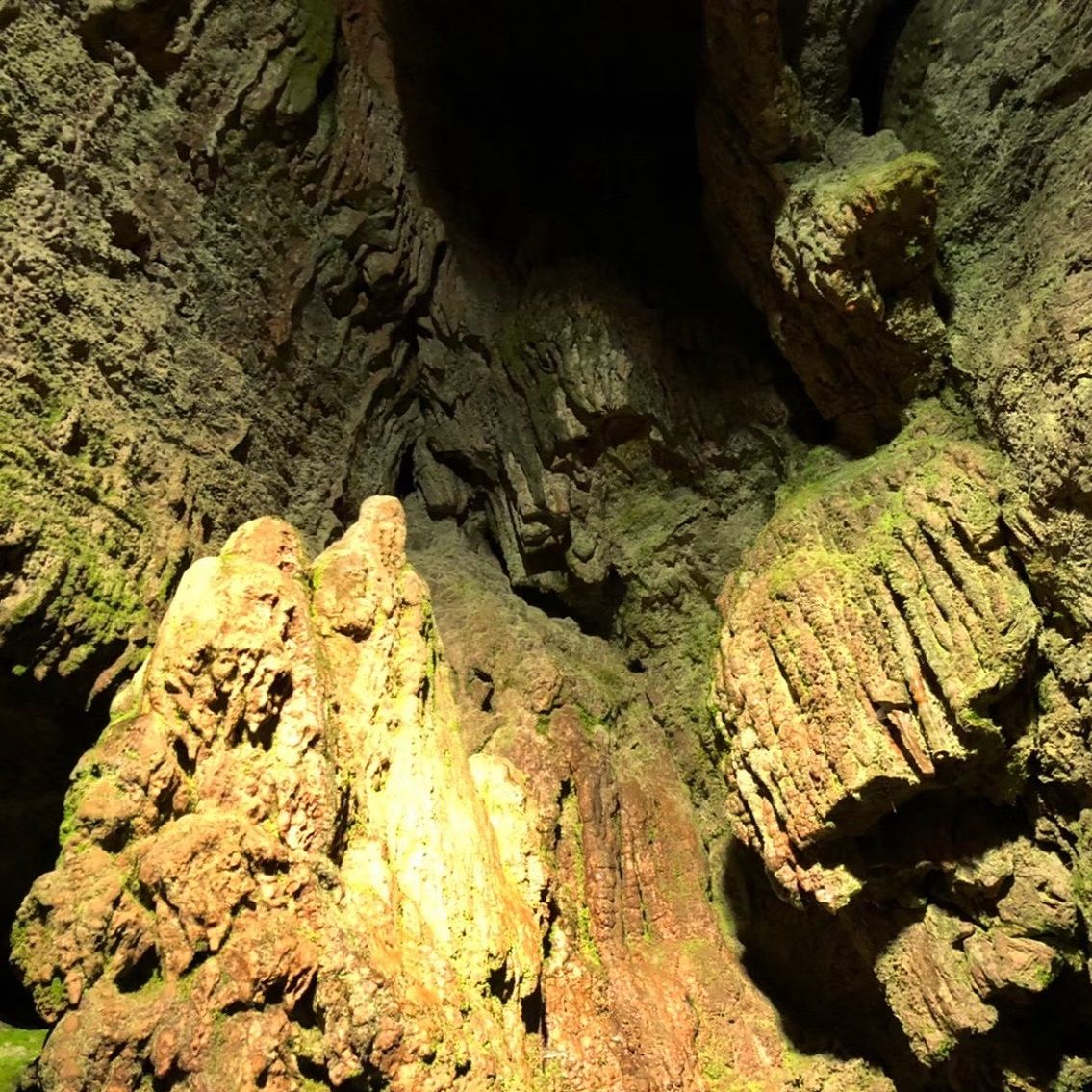 第５９回：七ツ釜鍾乳洞