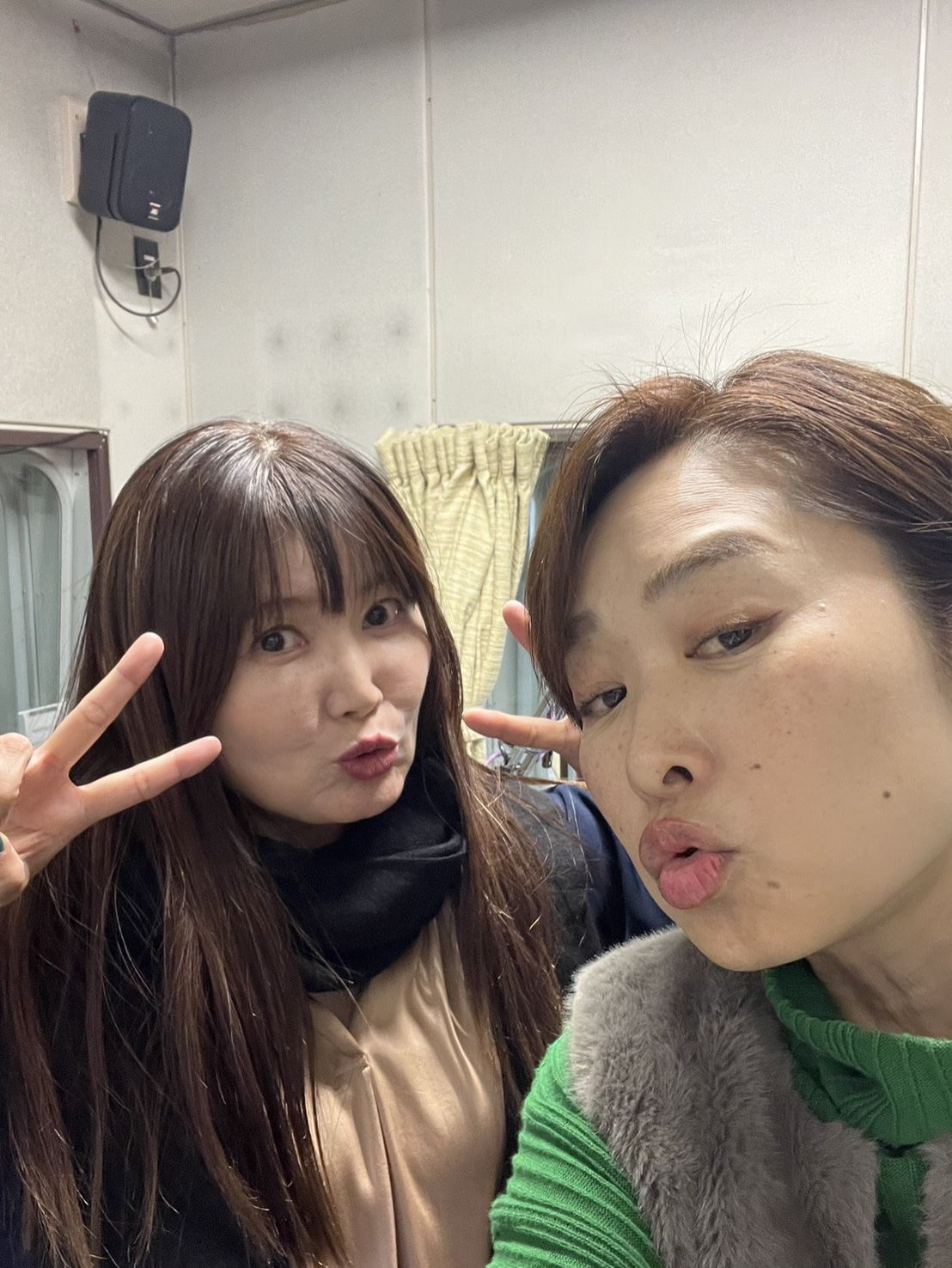 2025年11月8日分。津軽へ行こうポッドキャスト 「マイクの前では優等生」