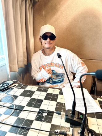 龍友　夏はいろいろ燃え上がろうとも海の家でのいちゃいちゃはほどほどに？