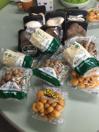 エノキタケ生産日本一！スタジオは「きのこ」づくし！