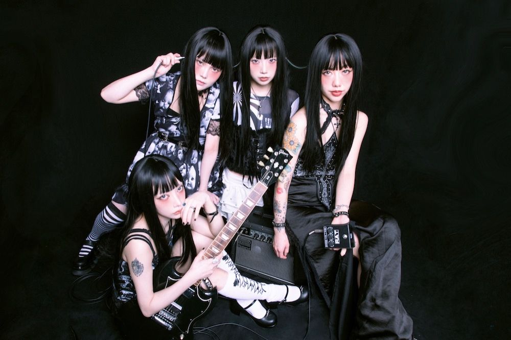 メンバーが選ぶ、バンドをやるきっかけの曲は？前向きにさせてくれる曲は？