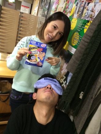 忙しい男性の疲れ目を和らげる、蒸気タイプのアイピロー♪♪