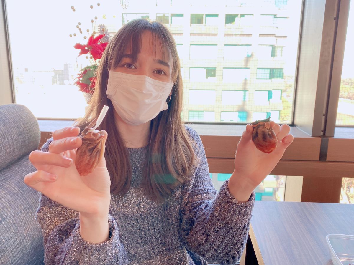今日の華恵さんの音声コンテンツは、干し柿成長日記！ついに実食！そのお味は…！？