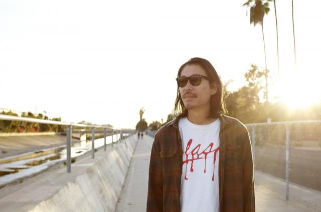 6月4日のプレイリストはCurly Giraffe