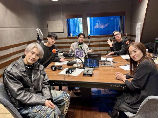 ゲスト「THE JET BOY BANGERZ」