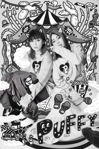 今回はPUFFYのお二人がコメントで登場！！