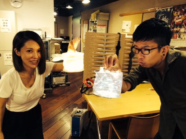 ♪火曜日は、折りたたんでコンパクトなLEDソーラーランタン♪