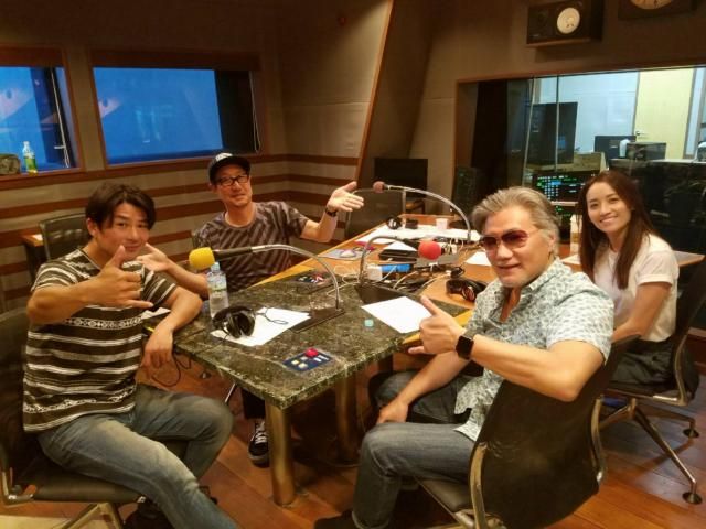 ゲスト「Skoop On Somebody」