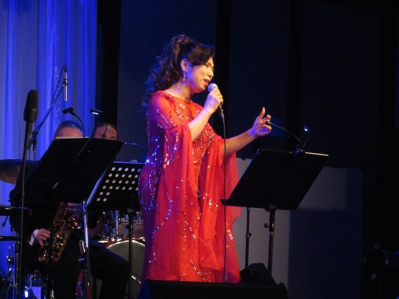 今日も八代亜紀さんのLIVE音源をオンエアー