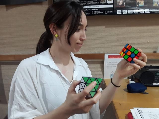 今日のゲストは、、、「２００７年ルービックキューブ早解き世界チャンピオン」中島悠さん！