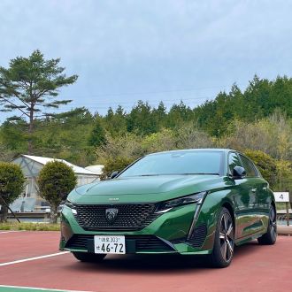 根の上の森と保古の湖に抱きしめられて眠る、最高のグランピング体験 【PEUGEOT 308】（岐阜県恵那市・根の上アウトドアパーク恵那  ホコグランピング）