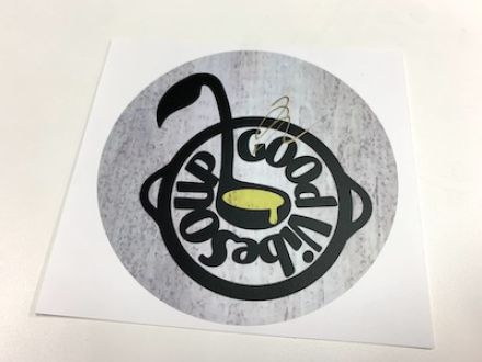 【Present】れん のサイン入り番組ステッカーをプレゼント！！