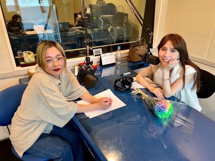 ＜今回はグラフィックデザイナー の丸井“Motty”元子さんをお迎えしました！＞