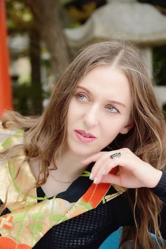 ザ・ニュースペーパー × エバ・ハダシ