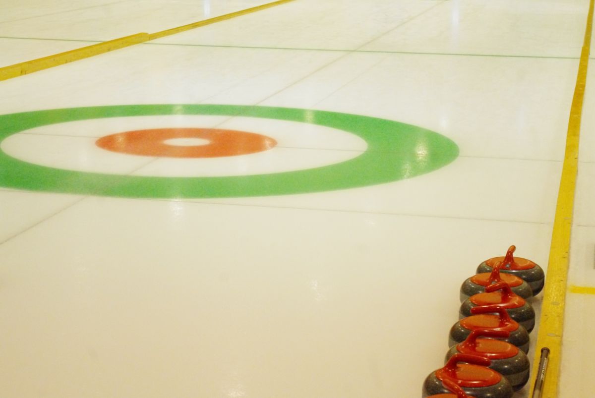 序盤から緊迫の展開！カーリング女子決勝・銀メダル！
