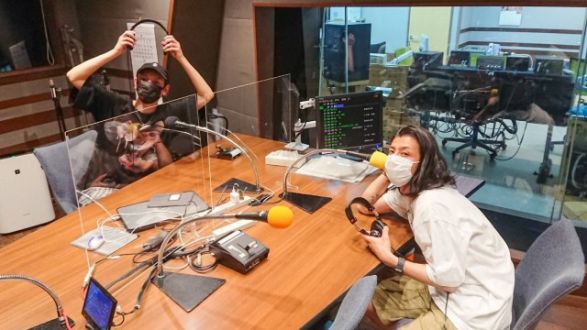 プルダックポックンミョン！プルダック、プルダック・・・。