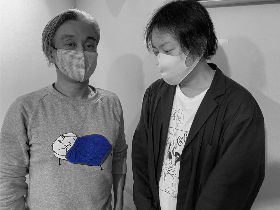 小説が完成してスッキリ顔の燃え殻と不眠症のムーミントレーナーの二村ヒトシが秋の夜長に語りあいます。。。