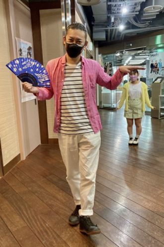 2022年5月23日(月)テーマ「今、旅先の〇〇で〇〇してます！」