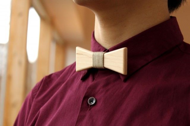 『Wooden BowTie Sally』
