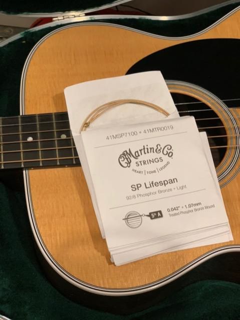 Chageさんが使っている弦は!?