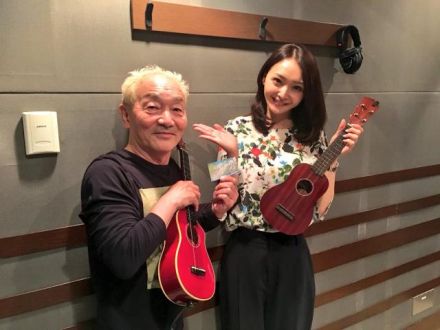 ウクレレ奏者のキヨシ小林さんをお迎えしました！