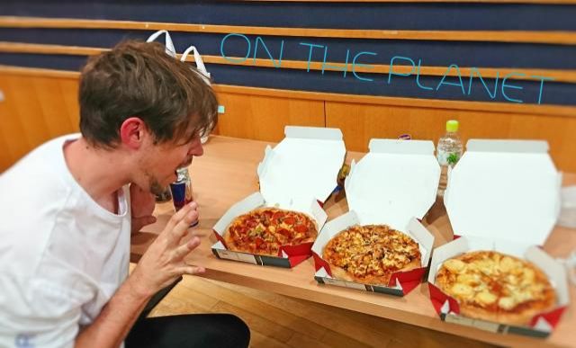 4月12日（木）担当：トム・リー