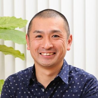 育休の分割取得の制度、検討へ