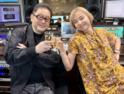 秋元康さんと山口智子さんの話を盗み聞き・・・ワインで乾杯！お酒・旅行・仕事...ざっくばらんな１時間♪