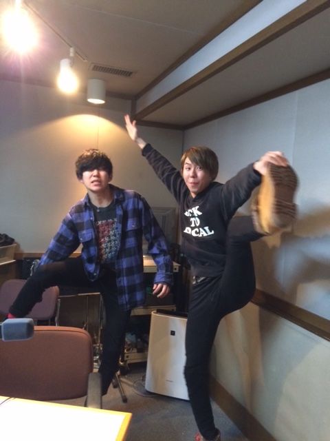 実は私、なで肩なんです。