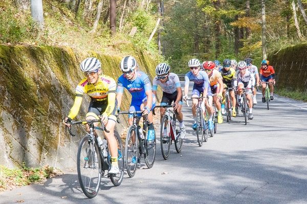 プロ選手とともに“激坂”を体験！ 「第1回 山中湖サイクリングクラシック」