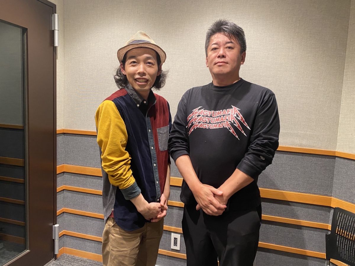 水曜日の常連客 堀江貴文 さんと 映画監督  上田慎一郎さんの話を盗み聞き、、、最近の上田監督の活動、TikTokの縦型短編映画の制作秘話を語る！